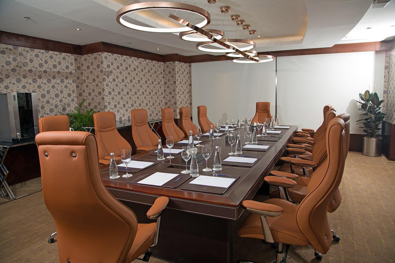 Warwick Al Khobar Hotel Bagian luar foto