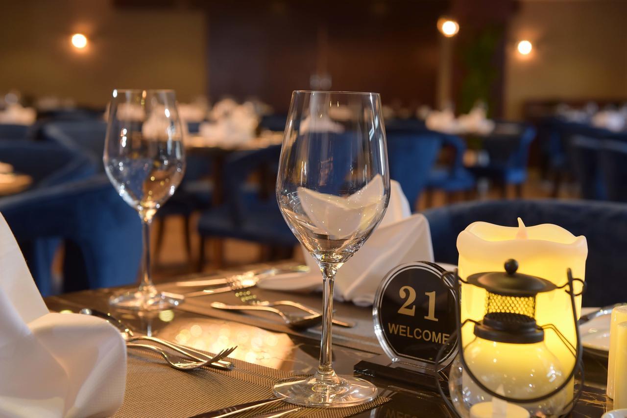 Warwick Al Khobar Hotel Bagian luar foto