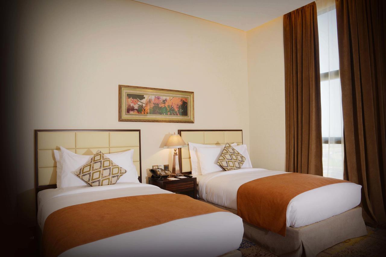 Warwick Al Khobar Hotel Bagian luar foto